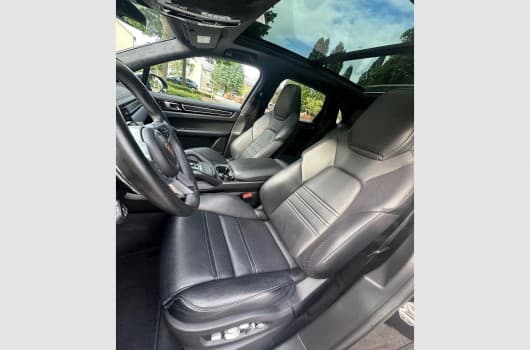Gallery image 10