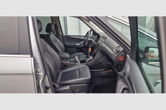 Gallery image 13