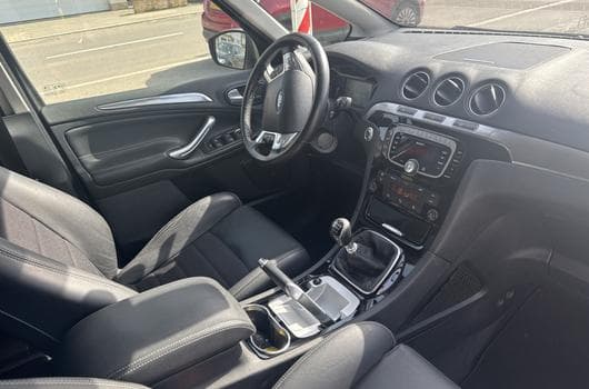 Gallery image 12