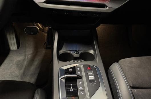 Gallery image 10