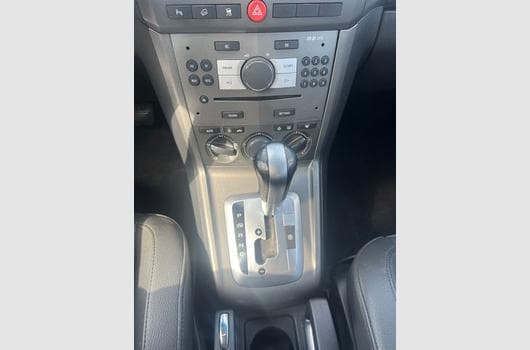 Gallery image 13