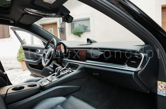 Gallery image 10