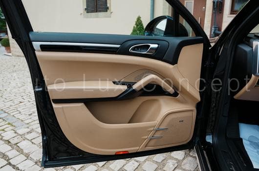 Gallery image 10