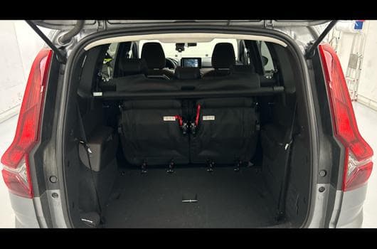 Gallery image 11
