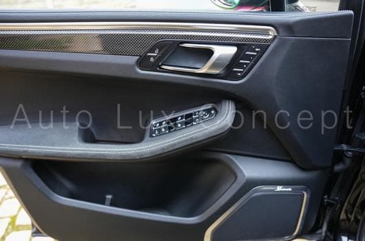 Gallery image 9