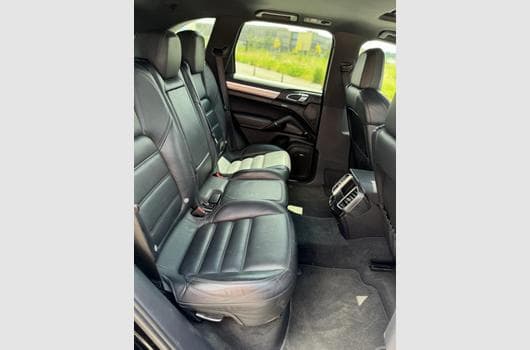 Gallery image 13