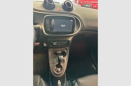 Gallery image 11