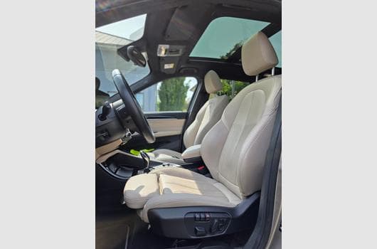Gallery image 12