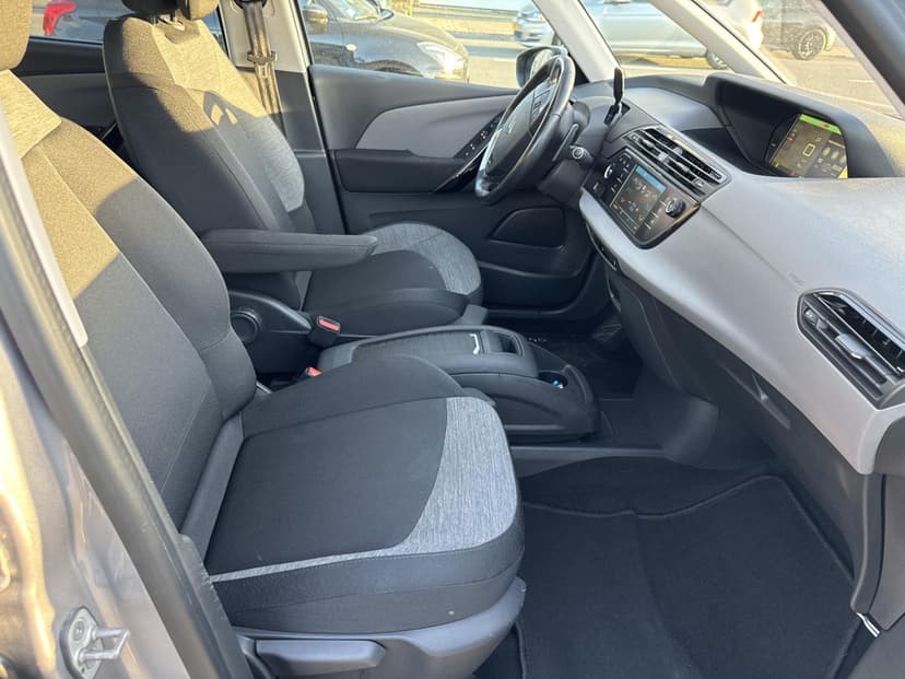 Gallery image 14