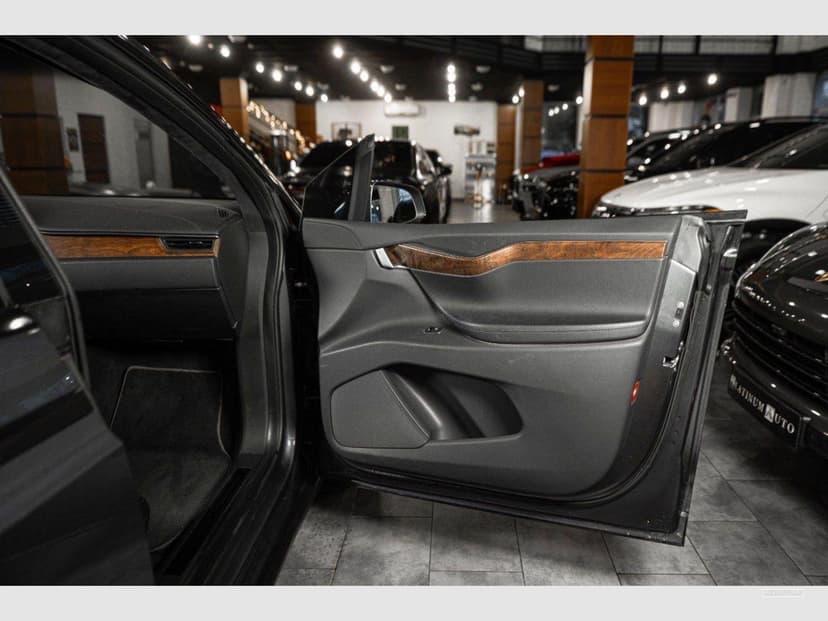 Gallery image 9