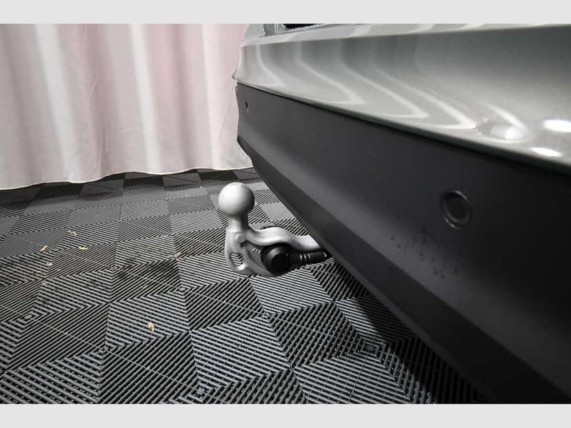 Gallery image 10