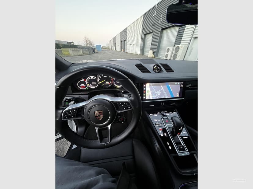 Gallery image 10