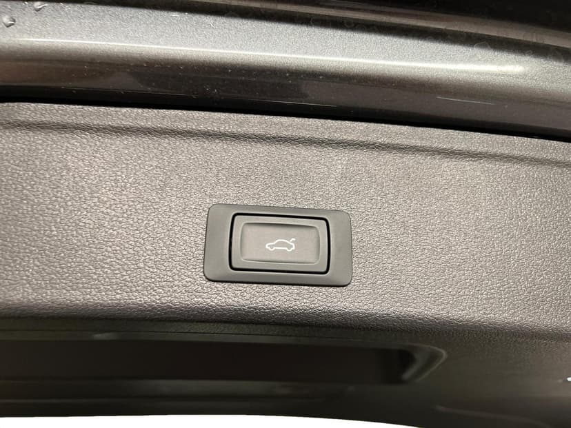 Gallery image 10