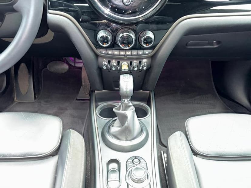 Gallery image 13