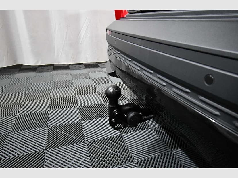 Gallery image 10