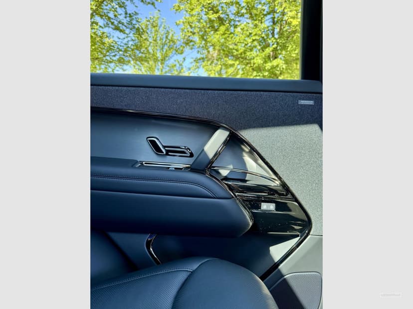 Gallery image 10
