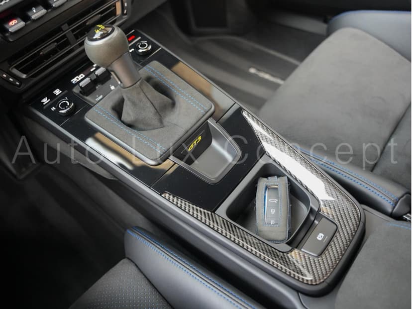 Gallery image 13