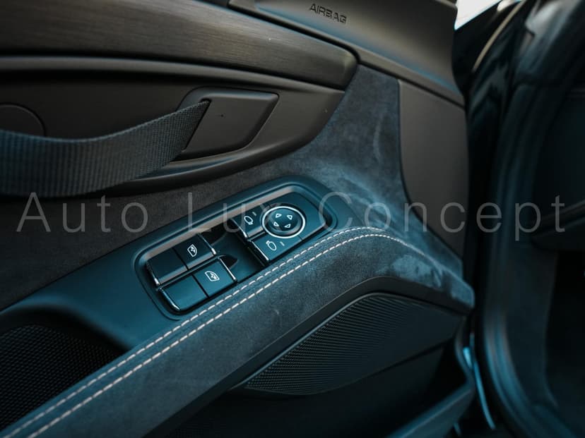 Gallery image 17