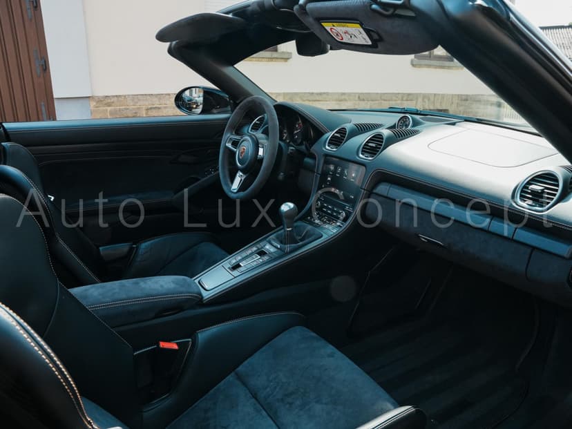 Gallery image 9