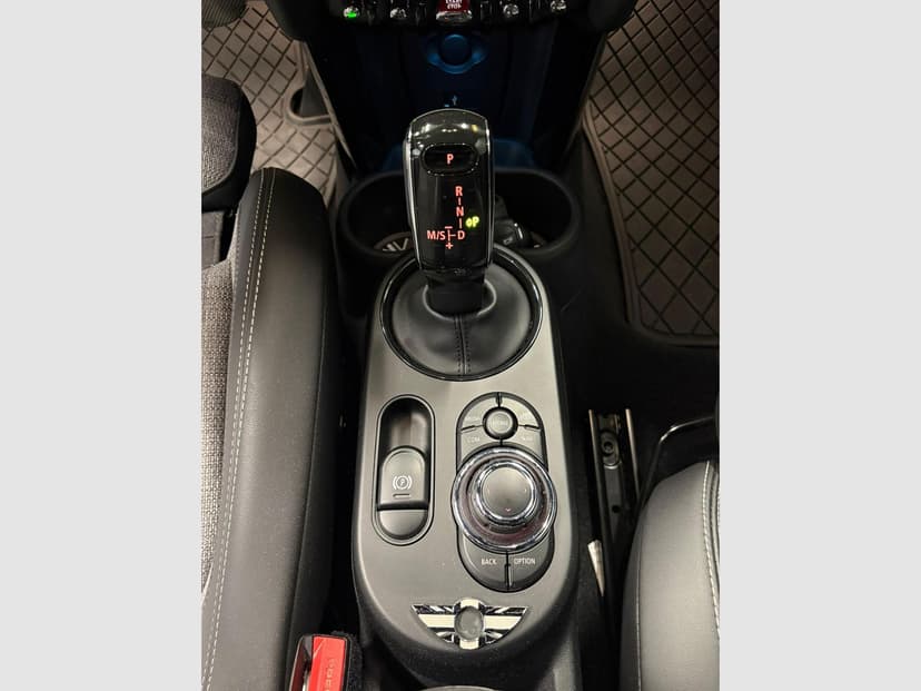 Gallery image 15