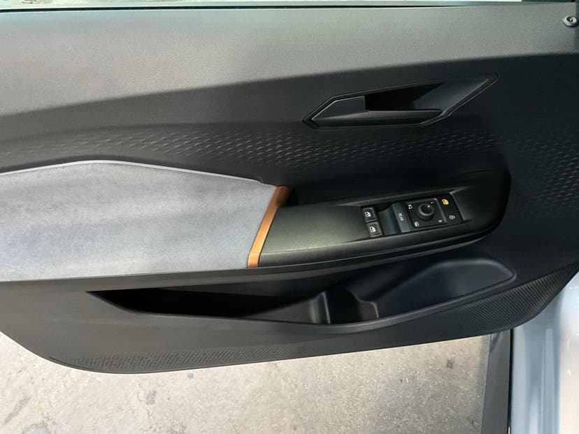 Gallery image 14