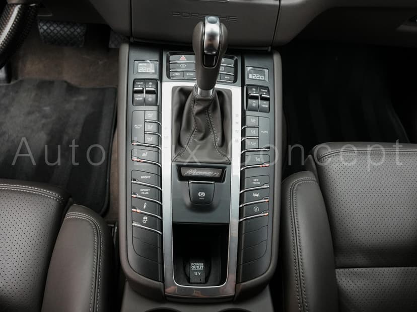 Gallery image 13