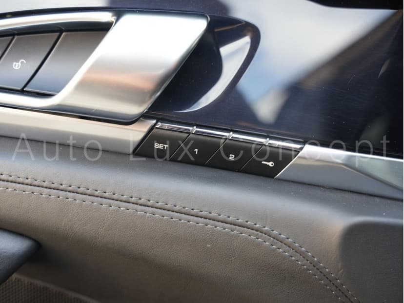 Gallery image 17