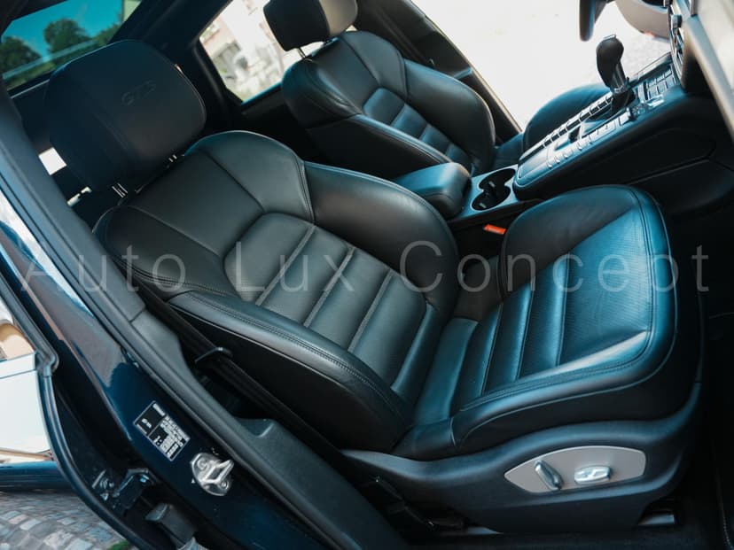 Gallery image 10