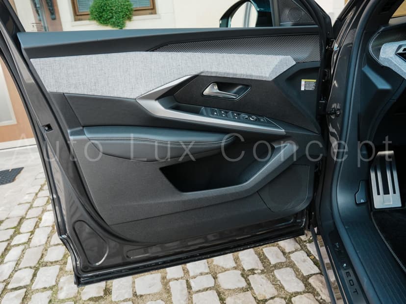 Gallery image 11
