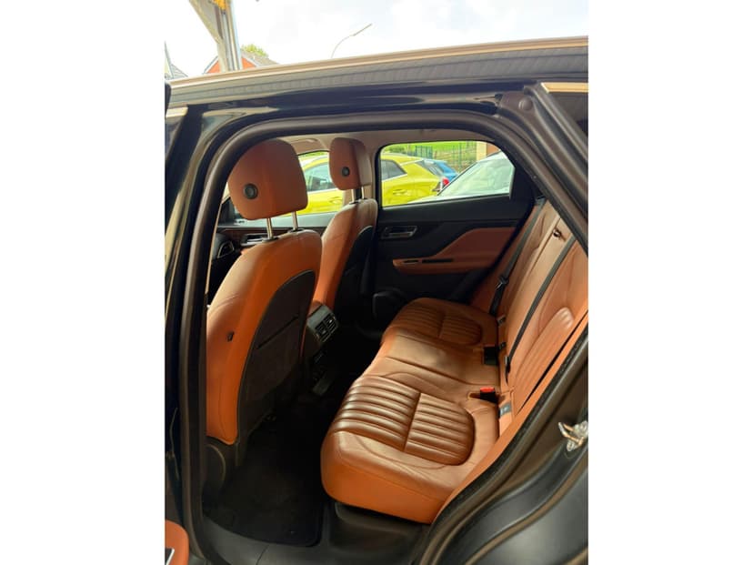 Gallery image 13