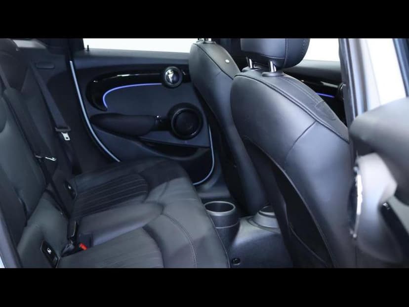 Gallery image 11
