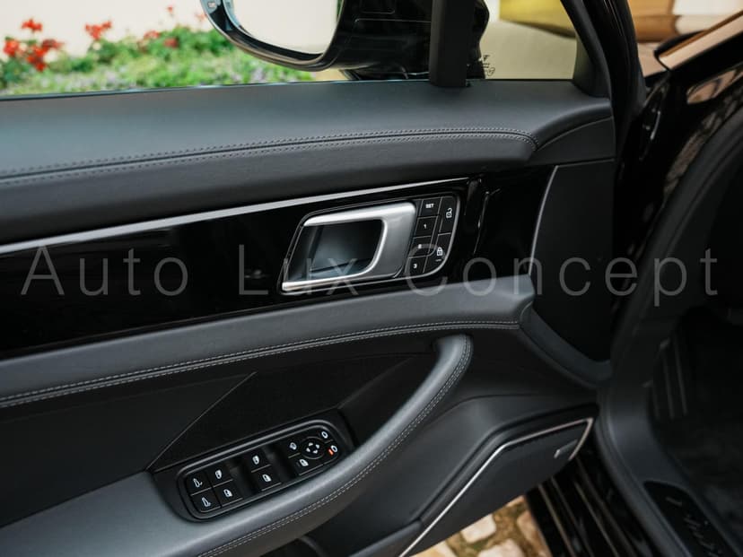 Gallery image 17