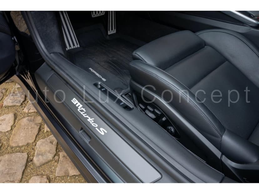 Gallery image 11