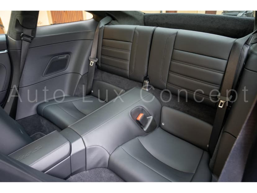 Gallery image 16