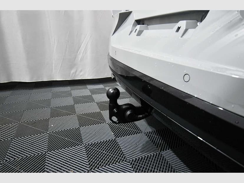 Gallery image 10