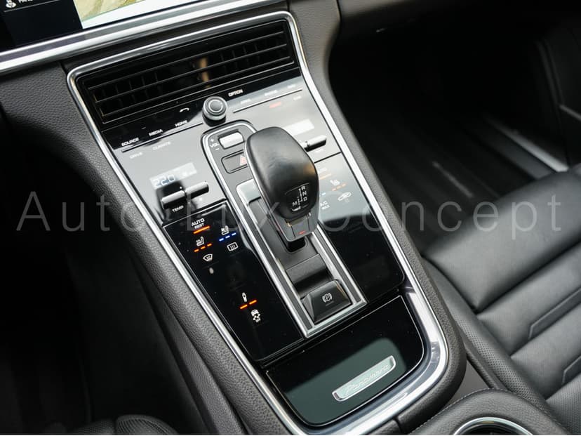 Gallery image 14