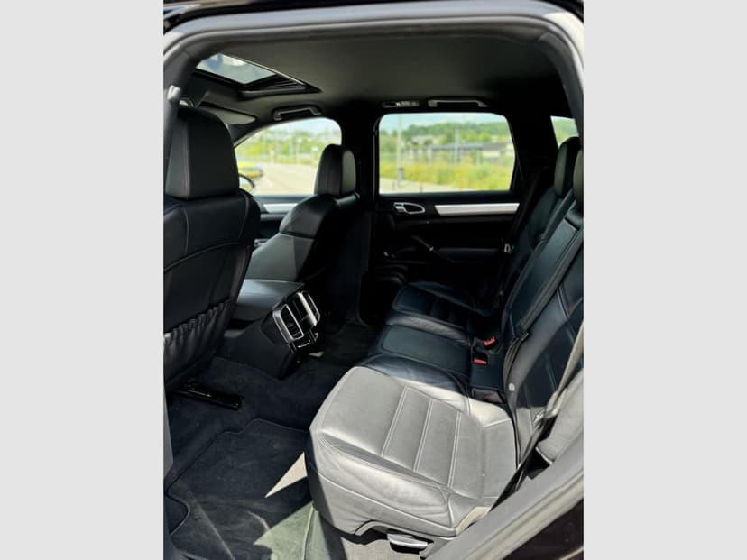 Gallery image 12