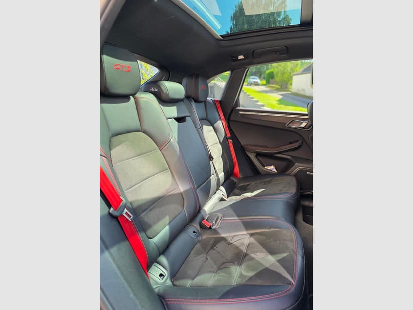 Gallery image 12