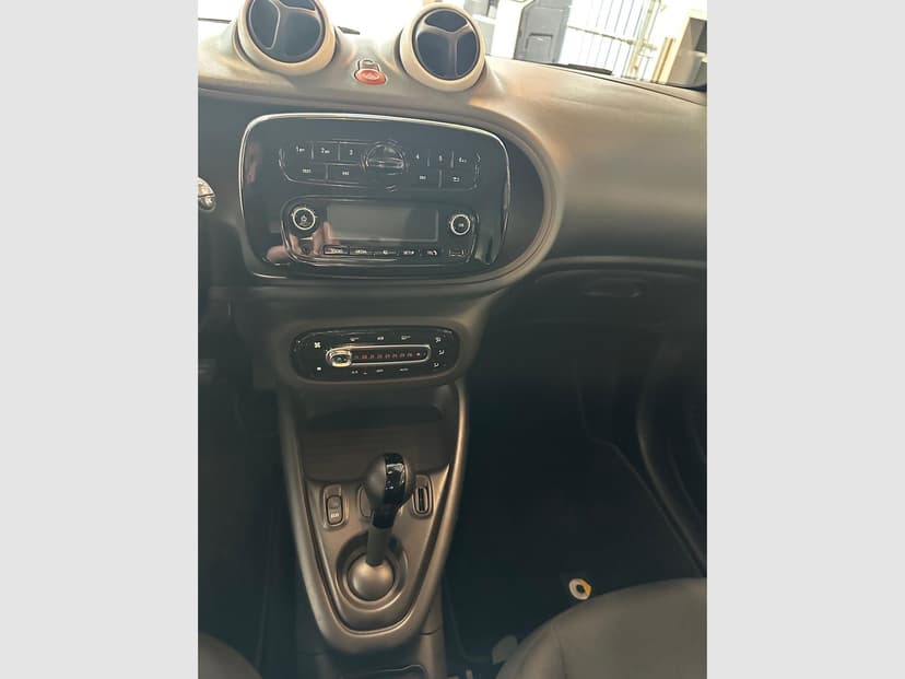 Gallery image 10