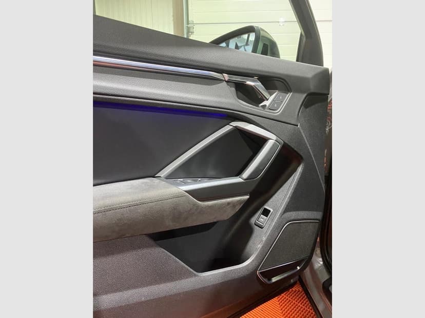 Gallery image 10