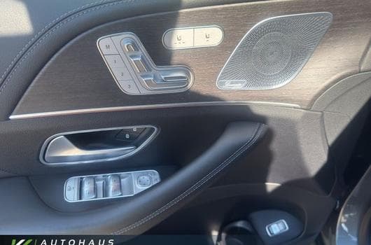 Gallery image 12