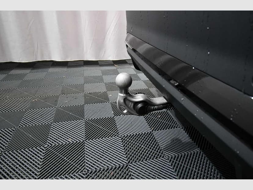 Gallery image 10